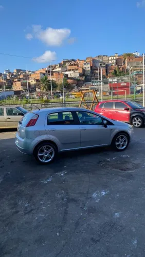 Fiat Punto Attractive 1.4 Fire Flex 8V 5P 2011