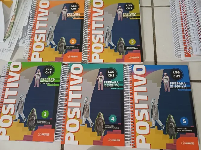 Apostilas 3°Médio da POSITIVO seminovas