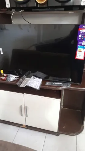 Vendo TV 43 polegadas.