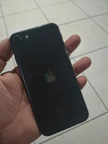 Vendo iPhone se 2 geração saúde bateria 76