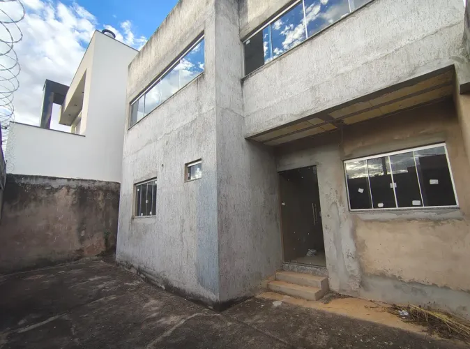 Casa 4 quartos Planaltina DF St militar