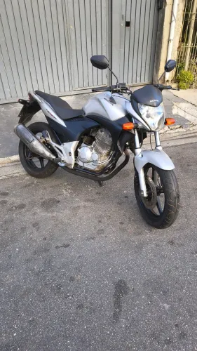 Vendo cb300r 2010 revisada