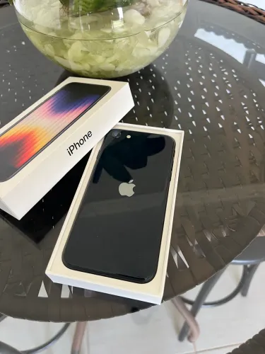 Iphone SE Midnight 64gb