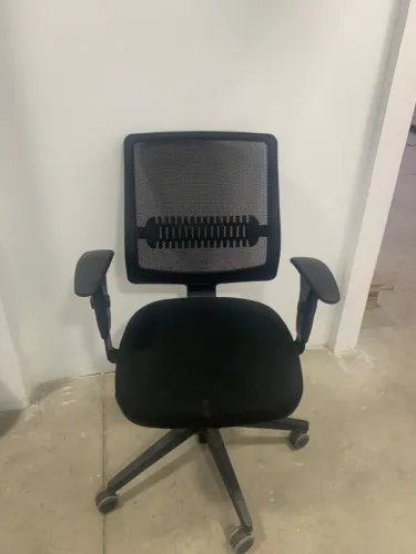 Cadeira de Escritório Ergonômica Flexform Preta - Conforto e Qualidade