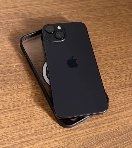 iPhone 15 128Gb preto semi novo - 87% bateria