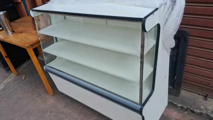 Balcão vitrine seco novo 1 metro de largura - marca Venix
