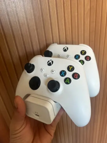 Controle Xbox Series + Base Carregadora