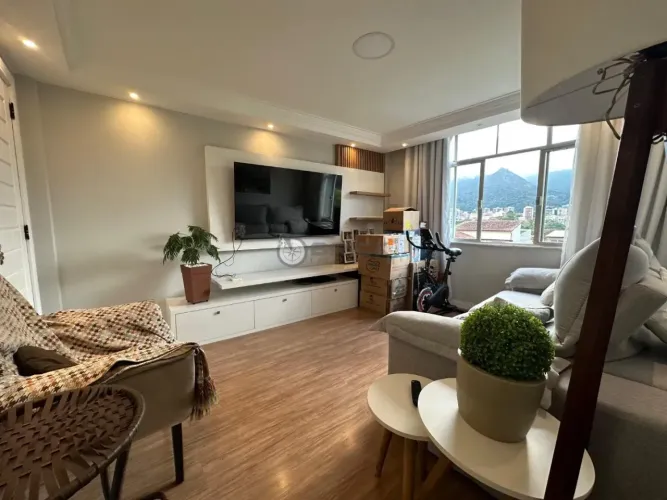Apartamento com 3 quartos, 52 m² em Nossa Senhora de Fátima - Teresópolis/RJ.