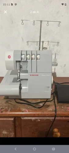 Máquina de custura