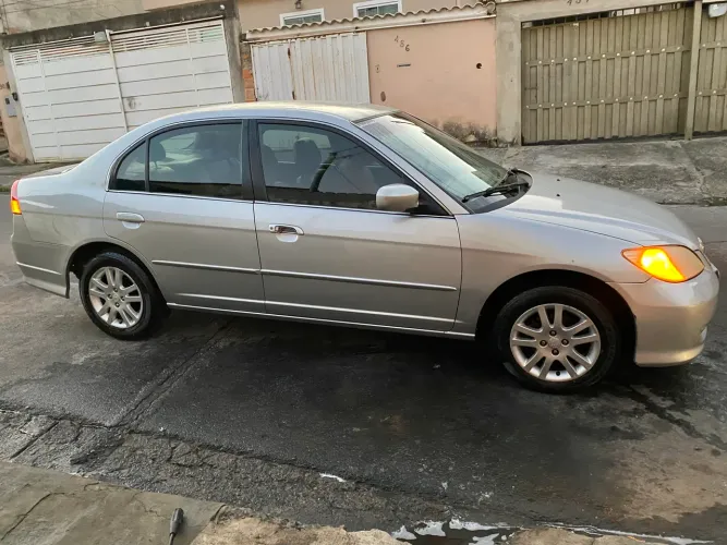 Honda Civic Sedan Lx/lxl 1.7 16V 115cv Aut. 4P 2005