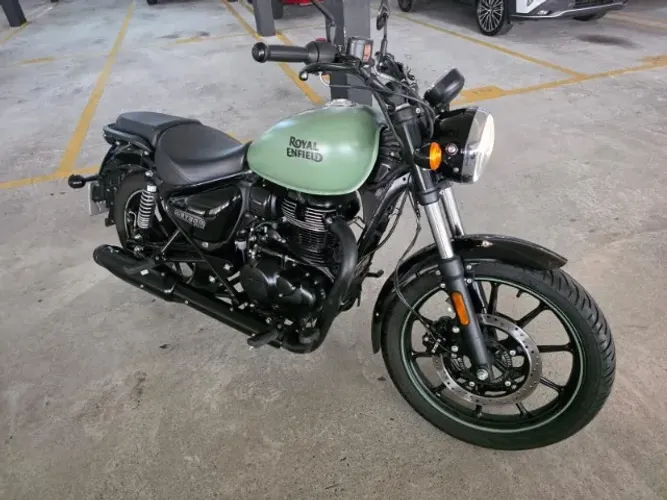 Royal Enfield Meteor 350 Fireball 2024/2025 - Verde Militar - Apenas 6.439 km