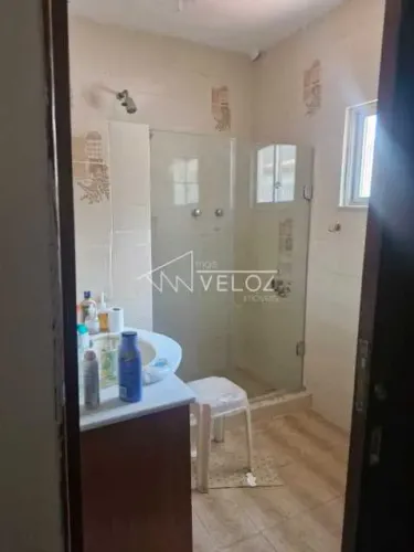 Casa de rua : / Residencial / Gávea