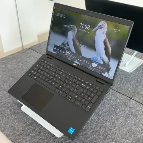 Notebook Dell Latitude 3520, i5, 11ªth, SSD 256GB e 8GB de RAM