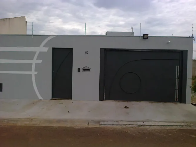 Casa com 3 dormitórios à venda, 144 m² por R$ 790.000,00 - Residencial Caroline (Cardeal)