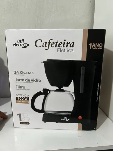 Cafeteira Elétrica 24 Xícaras Preta Útil Eletro 220V LACRADA.