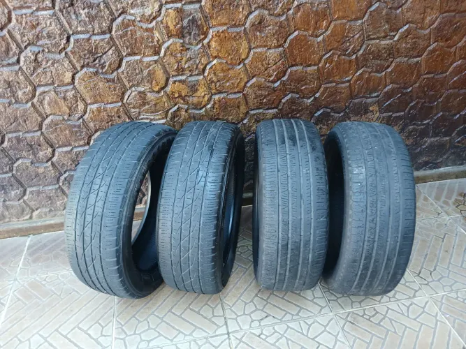 04 pneus 225 55 18 bom estado ,pirelli e firesyone