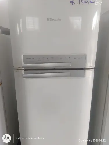 REFRIGERADOR ELECTROLUX DF50 220V