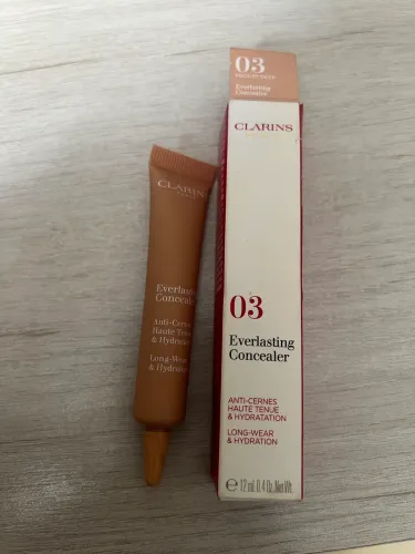Corretivo cobertura e hidratação cor 03- Clarins