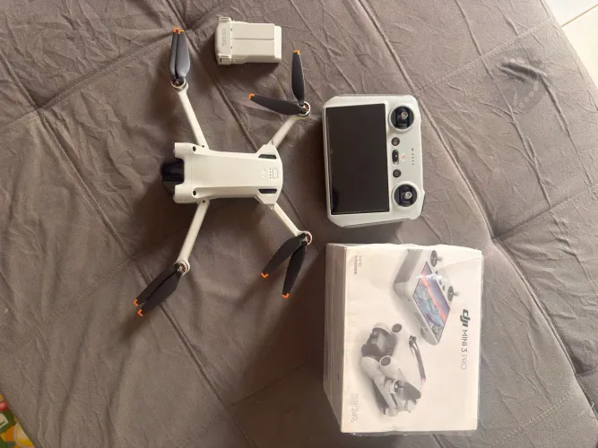 Drone DJI Mini 3 Pro + Controle com Tela + Bateria | Excelente Estado