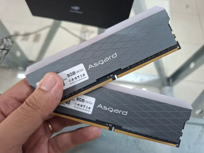 Memoria 8gb asgard RGB 3200MHZ
