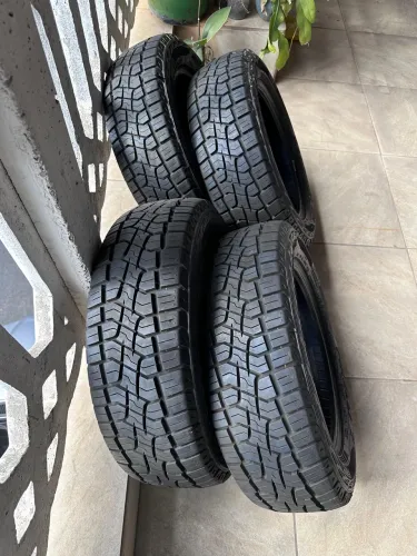 Jogo 4 Pneus Pirelli Scorpion ATR 205/60 R16 92H - Excelente Estado