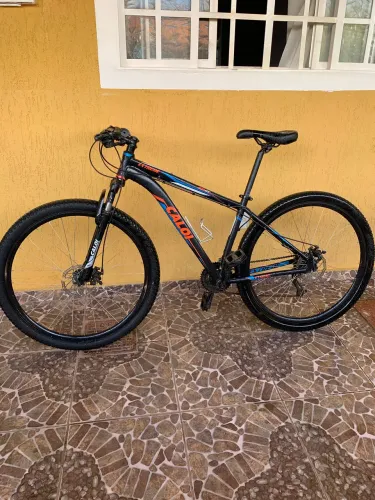Bicicleta Caloi Extreme aro 29