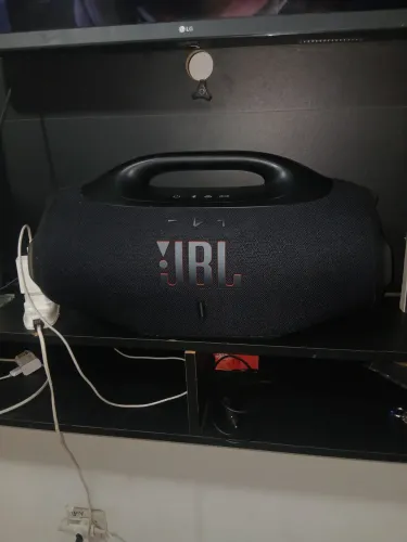 SOM JBL BOMBOX 4