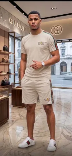 Conjunto masculino Gucci