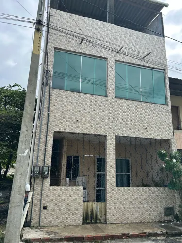Duas Casas + Cobertura | Valéria - Rua do posto de gasolina | R$ 280.000