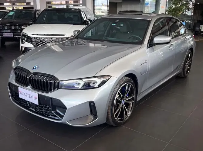 BMW 330E M Sport 2.0 Turbo Híbrido AU 2024