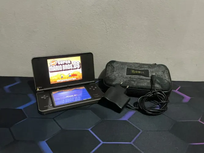 Nintendo DS XL Desbloqueado (Excelente estado)