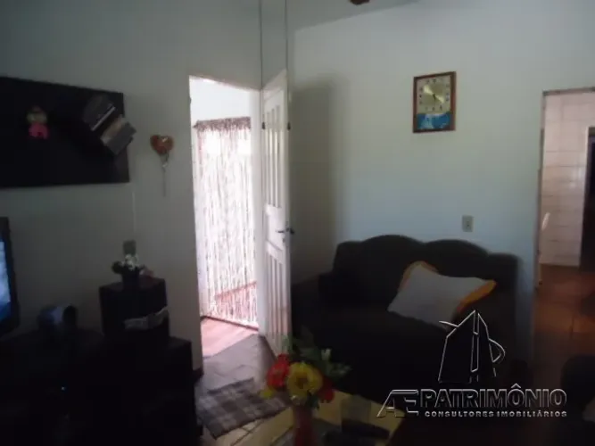 Casa Assobradada com 3 quartos sendo 1 suite - Edem