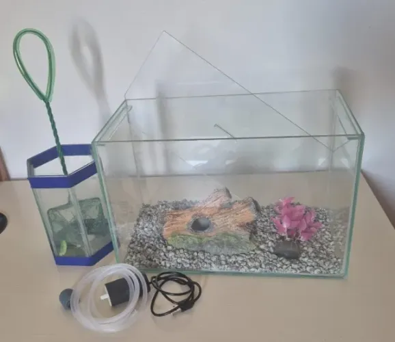 Kit 2 aquarios de vidro + acessorios