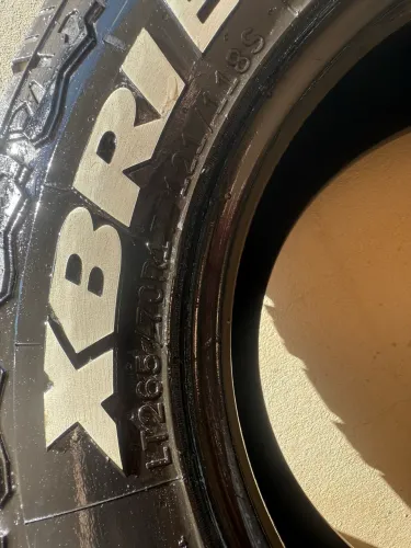 4 Pneus 265/70R17 XBRI Brutus T/A