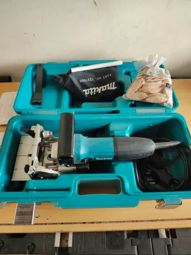 Fresadora de Junção Makita PJ7000