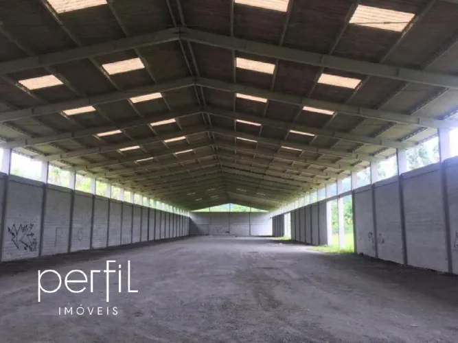 GALPÃO COM 3.000M2 PARA LOCAÇÃO - RIO BONITO (PIRABEIRABA) - JOINVILLE/SC