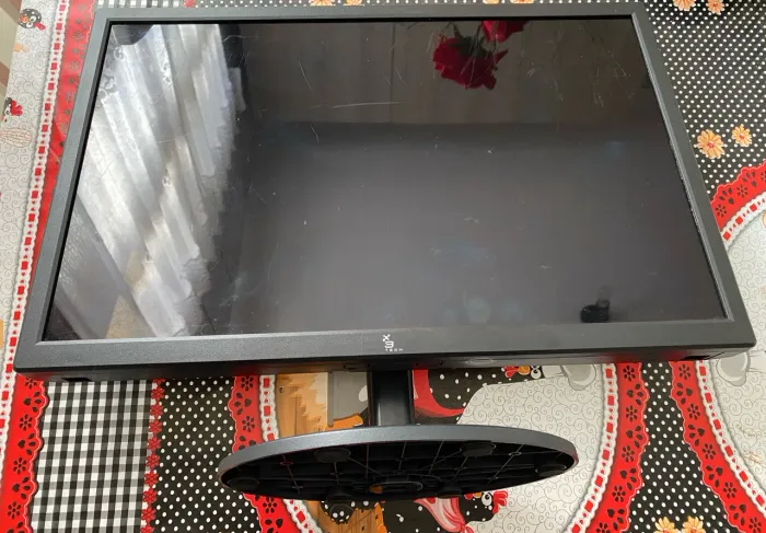 Monitor Led Seminovo 19,5 -HDMi/VGA