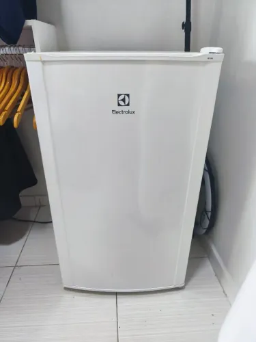 Vendo frigobar geladeira 