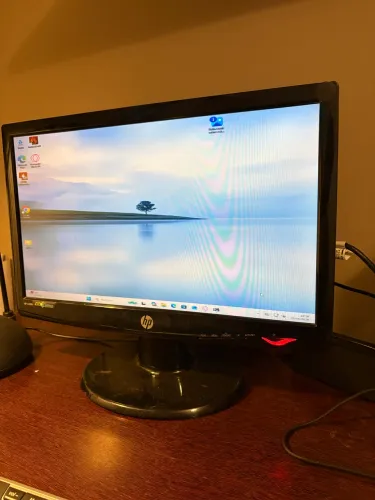Monitor HP com saída vga