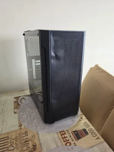 Gabinete atx com vidro lateral