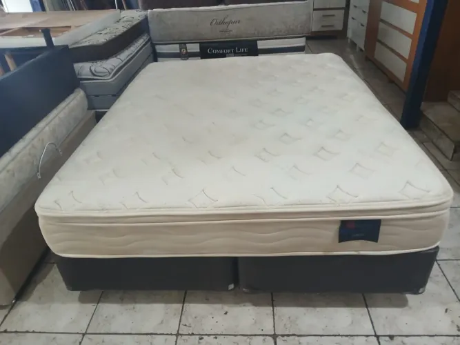 Cama box Queen size Colchão molas ensacandas bambú 