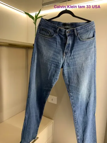 Roupas nova e seminovas em excelente estado.