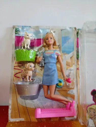(Produto semi.novo)Boneca Barbie Play 'N'Wash Pets