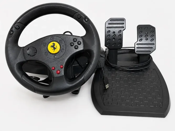 Volante Thrustmaster Ferrari GT Experience com Pedais - PC/PS2 e PS3- Excelente Estado