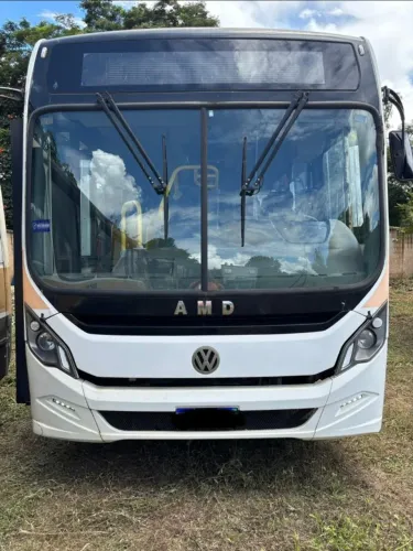 Onibus volkswagen 17.230 motor man ano 2013 com 46 lugares, veiculo curto.