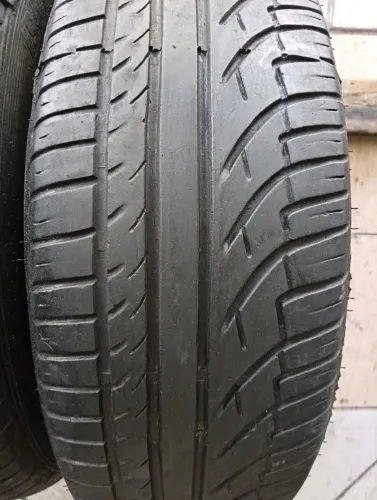 PNEUS 195/60/15 $145, CADA