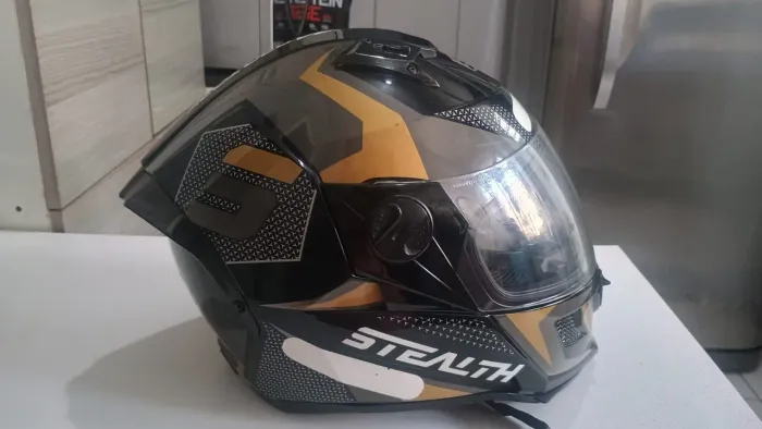 Capacete Protork Stealth Preto e Dourado 58