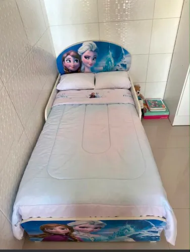 Kit Guarda roupa e cama $850