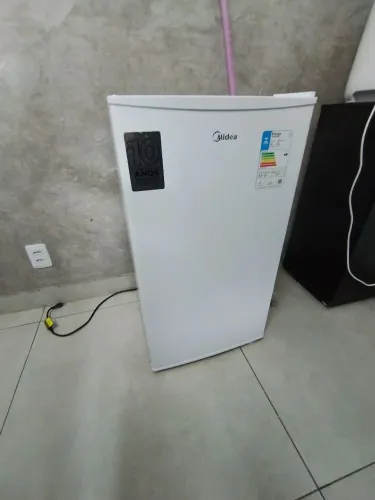 Frigobar Midea 83l