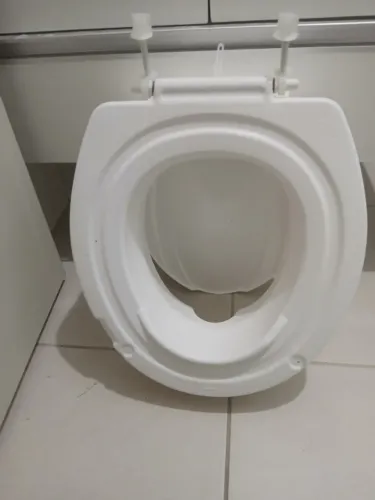 Assento sanitário deficiente adaptado bojo